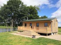Luxury River Tay Fishing Huts